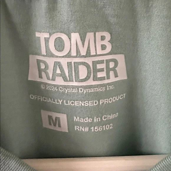 Women's Lara Croft Tank Top - light green - Picture 3 of 6